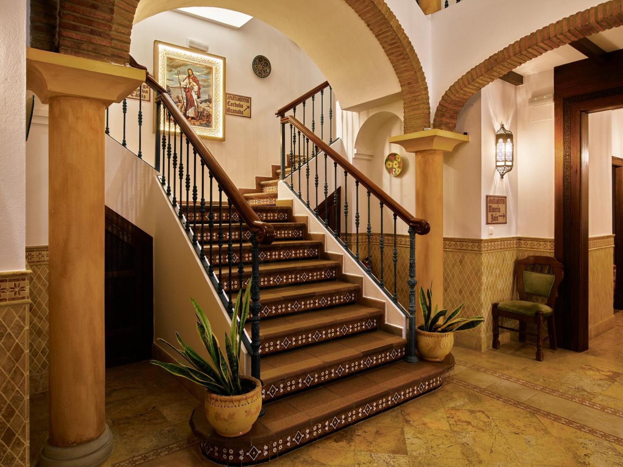 Apartamentos Turisticos Casa De La Borrega Estepona Eksteriør billede