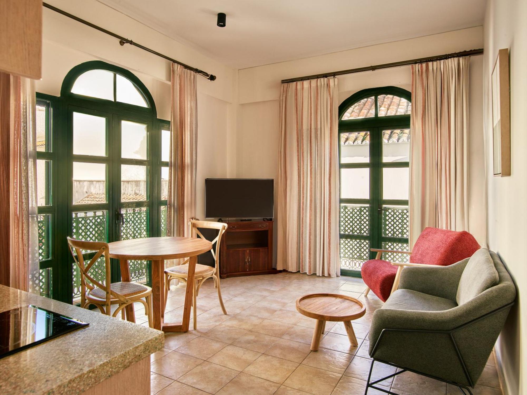Apartamentos Turisticos Casa De La Borrega Estepona Eksteriør billede